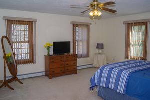 Alquiler Vacacional - Lake Adjacent Family Home Ready To Host Your Next Trip To Wachusett Mountain!