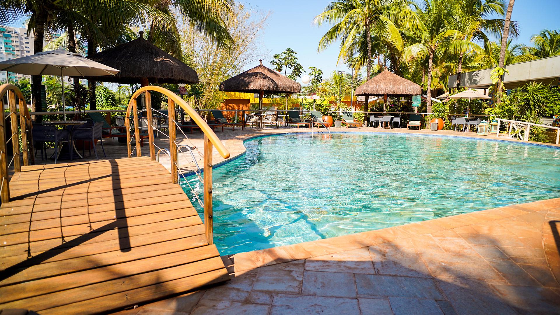 Vista Piscina Hot Beach Raízes