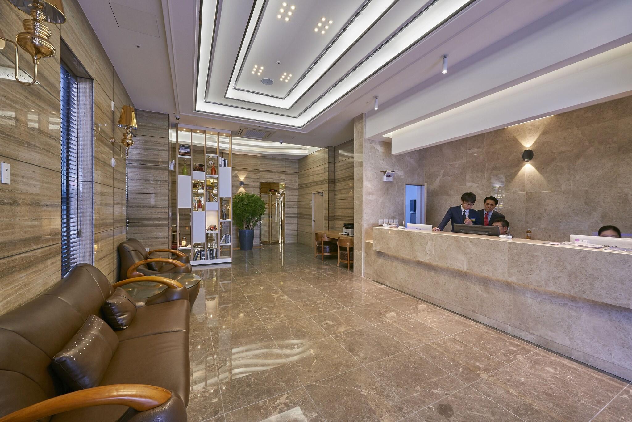 Vista Lobby Dubai Hotel Gwangju
