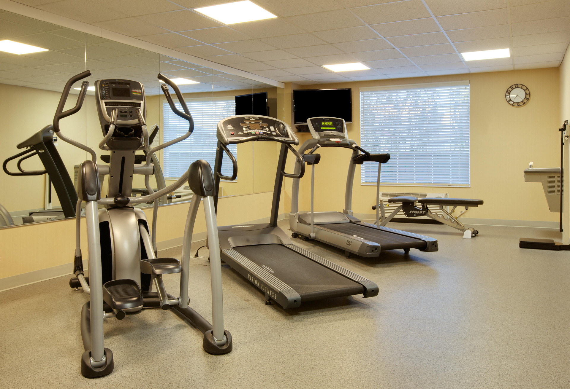 Gimnasio Holiday Inn Express Oakdale by IHG