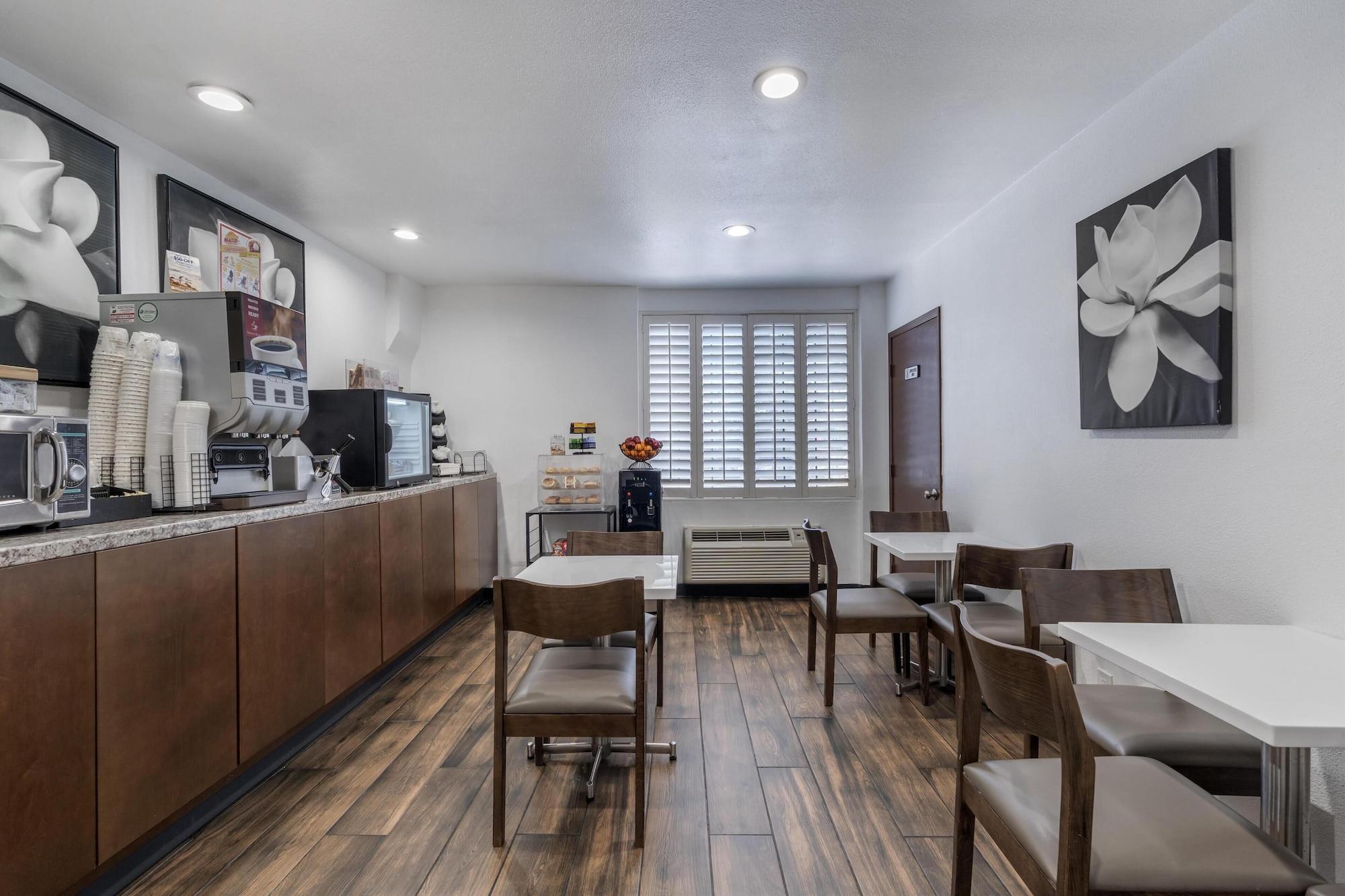 Restaurant SureStay Hotel by Best Western Beverly Hills West LA