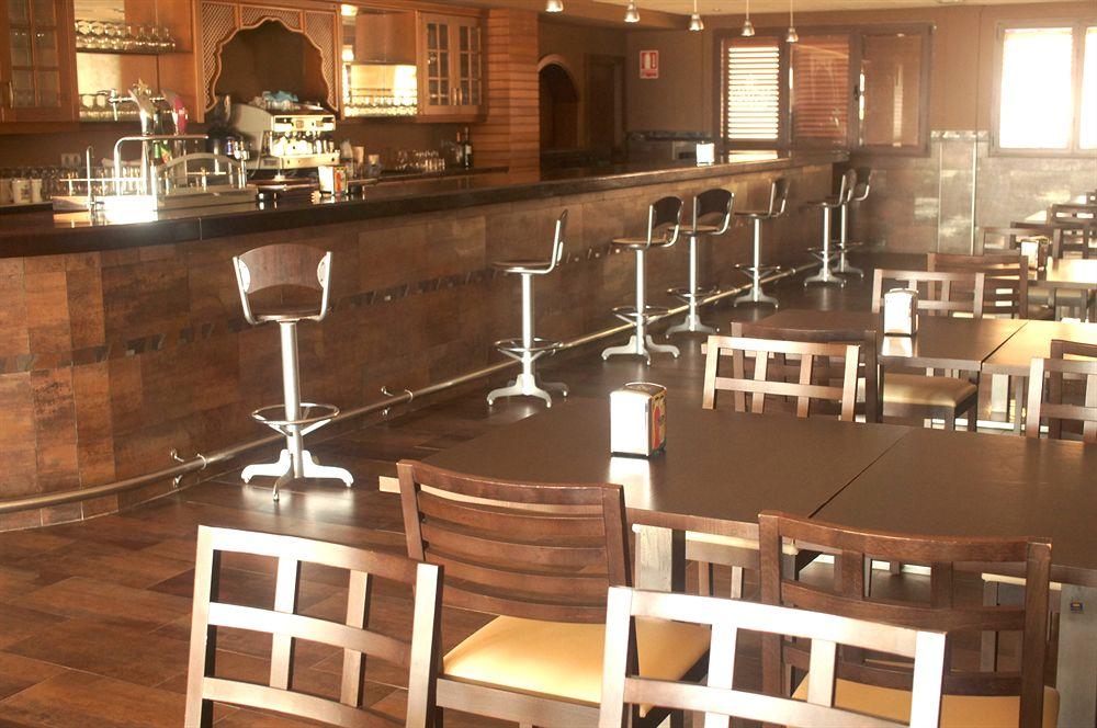 Bar/Salón Hotel Calypso