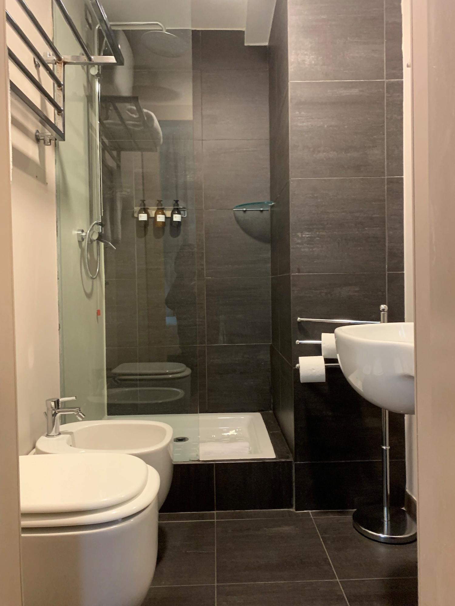 Set de Habitación Hotel Leonardo Da Vinci