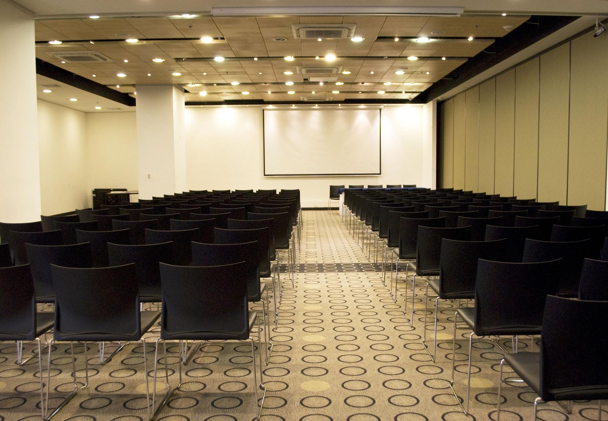 Sala de Reuniones Wyndham Bogotá