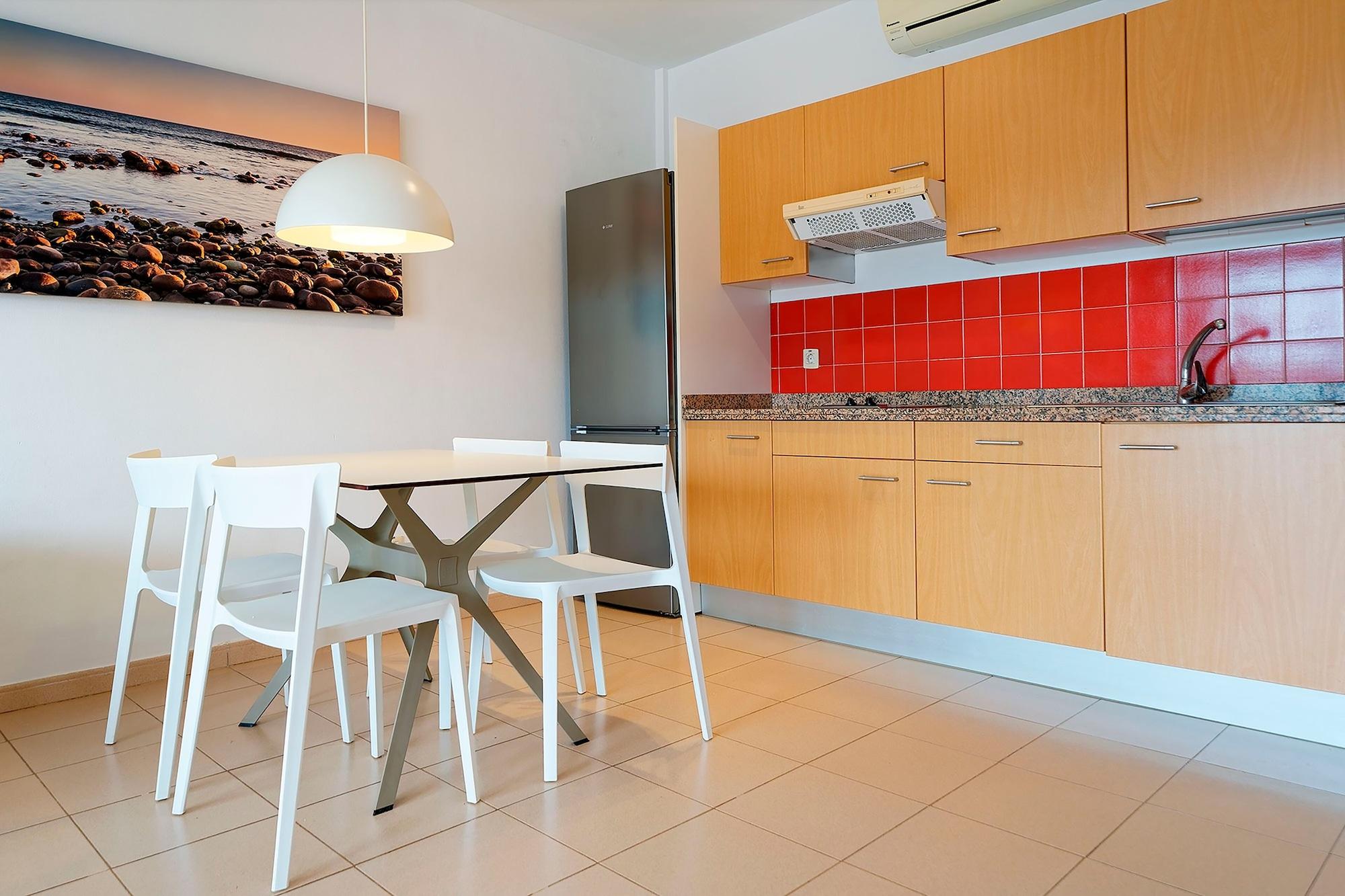 Equipamiento de Habitación Servatur Altamadores