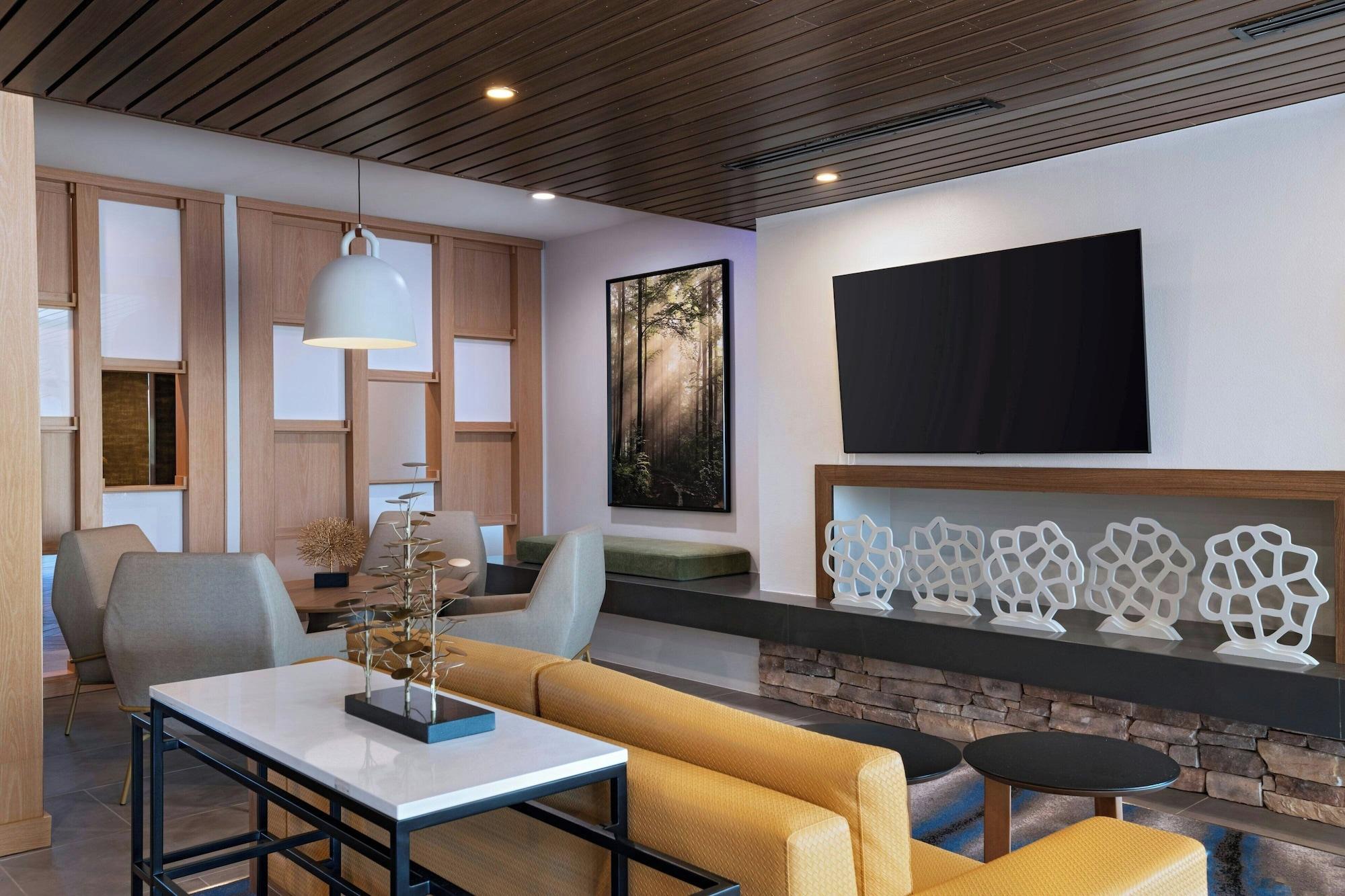 Vista Lobby Fairfield Inn & Suites By Marriott Harlingen