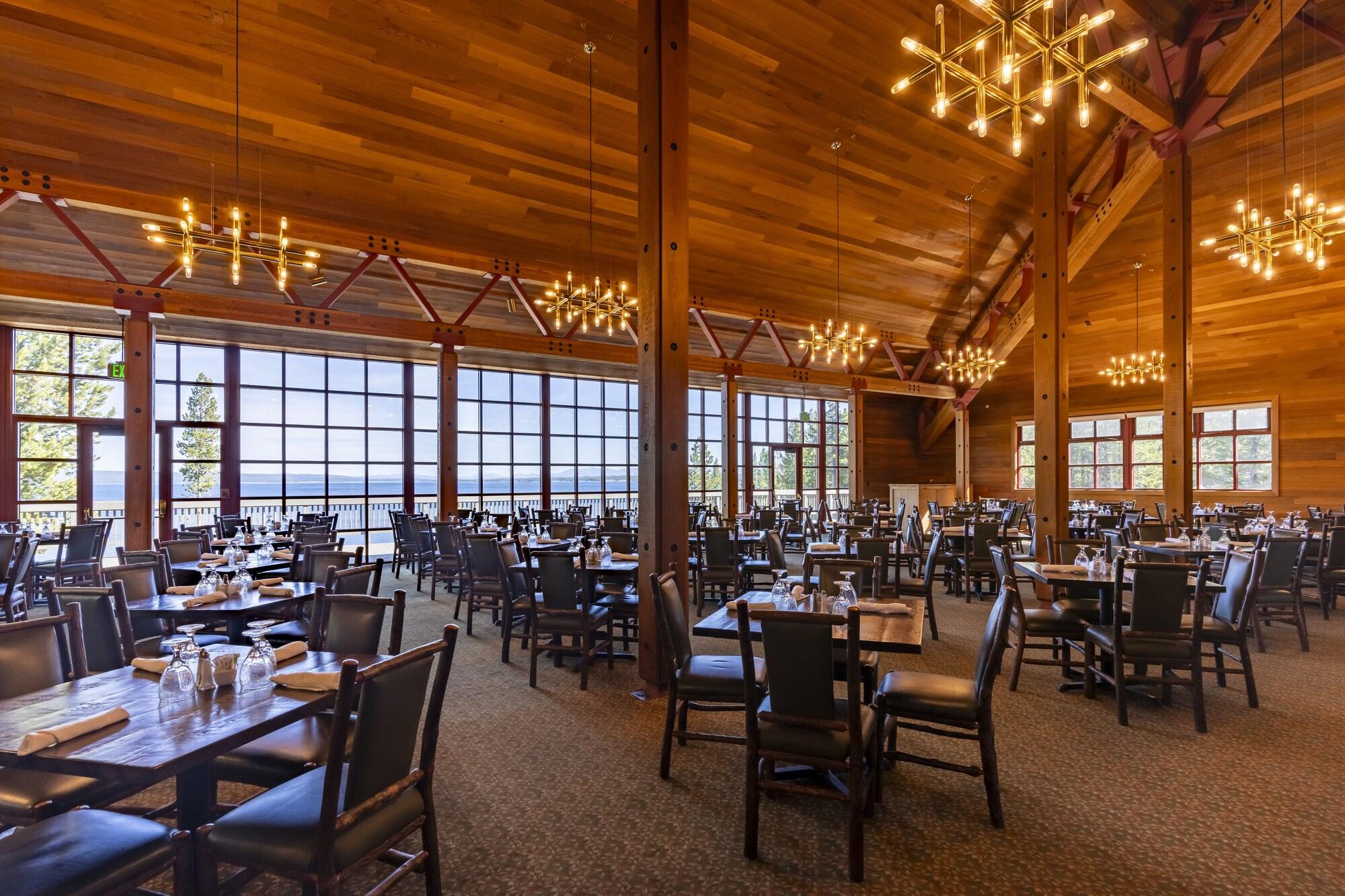 Restaurant Grant Village - Inside the Park