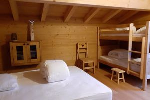 Alquiler Vacacional - New independent chalet with 360 ° view of the mountains.