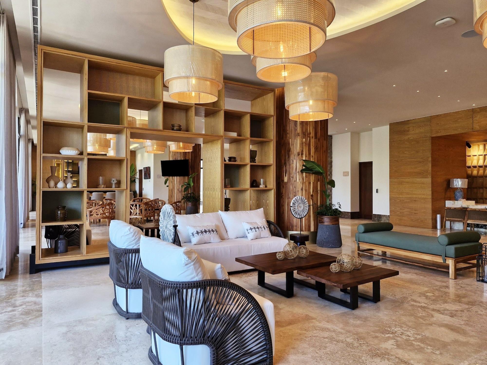 Vista Lobby Hotel Mundo Maya Palenque