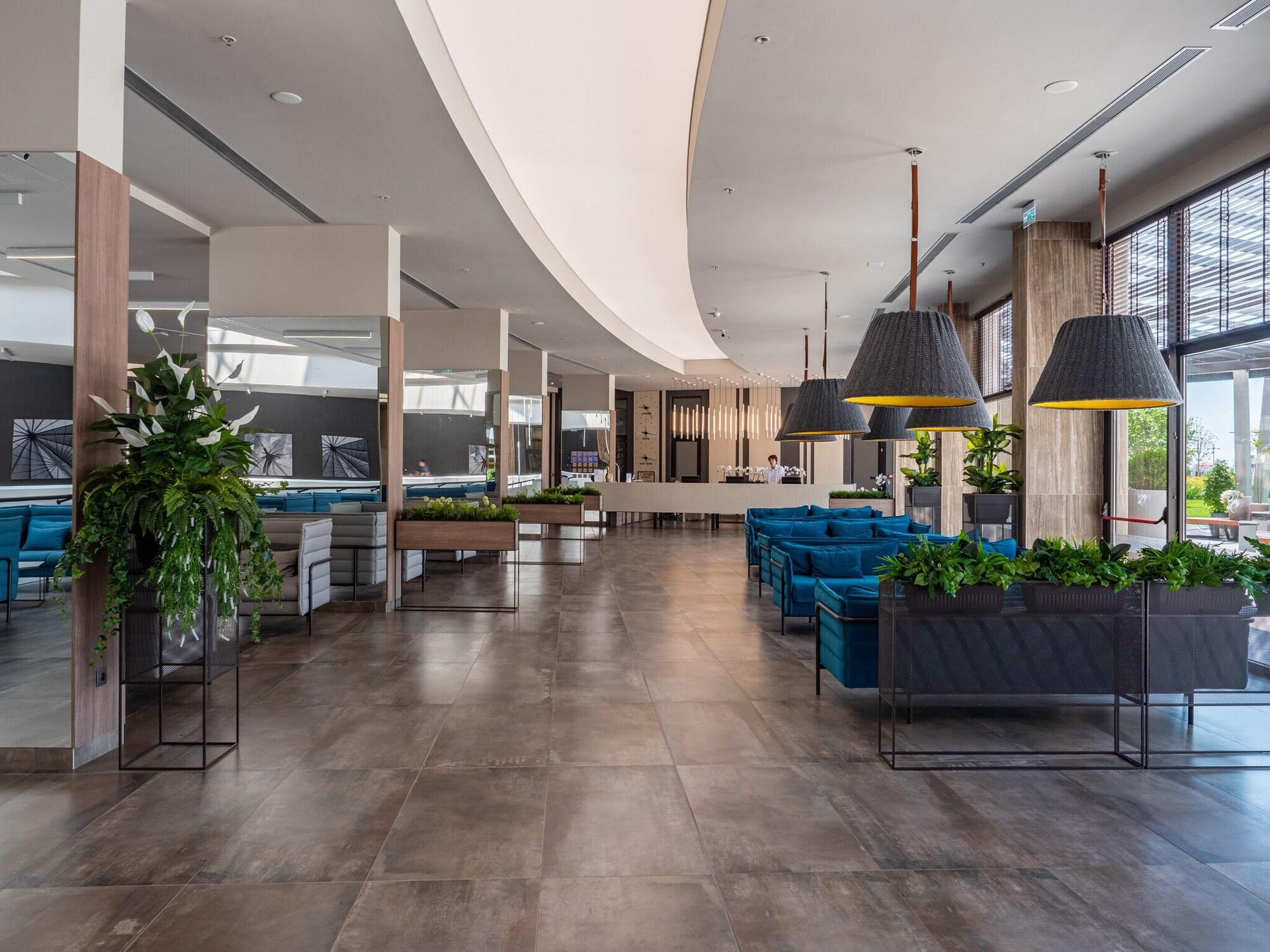 Vista Lobby Aqua Paradise Resort - Hotel & Aquapark - All Inclusive