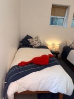 Alquiler Vacacional - Modern design with antique heirlooms