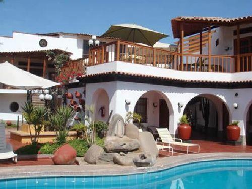 Varios Don Agucho Hotel
