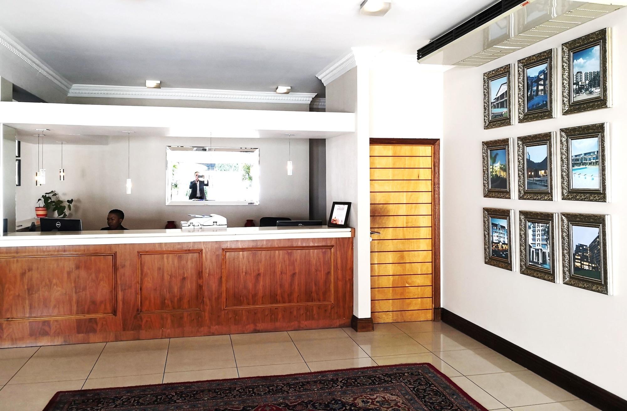 Vista Lobby Premier Splendid Inn Pinetown