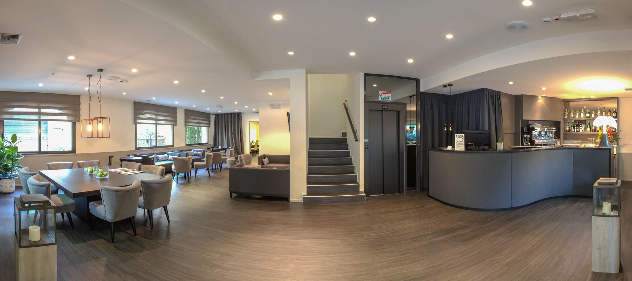 Vista Lobby Hotel Cristallo