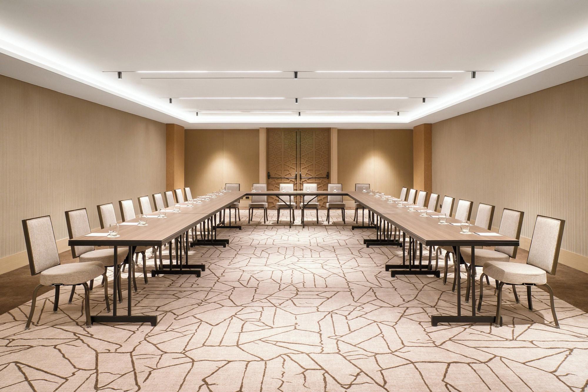 Sala de Reuniones Hotel Indigo Lima Miraflores by IHG