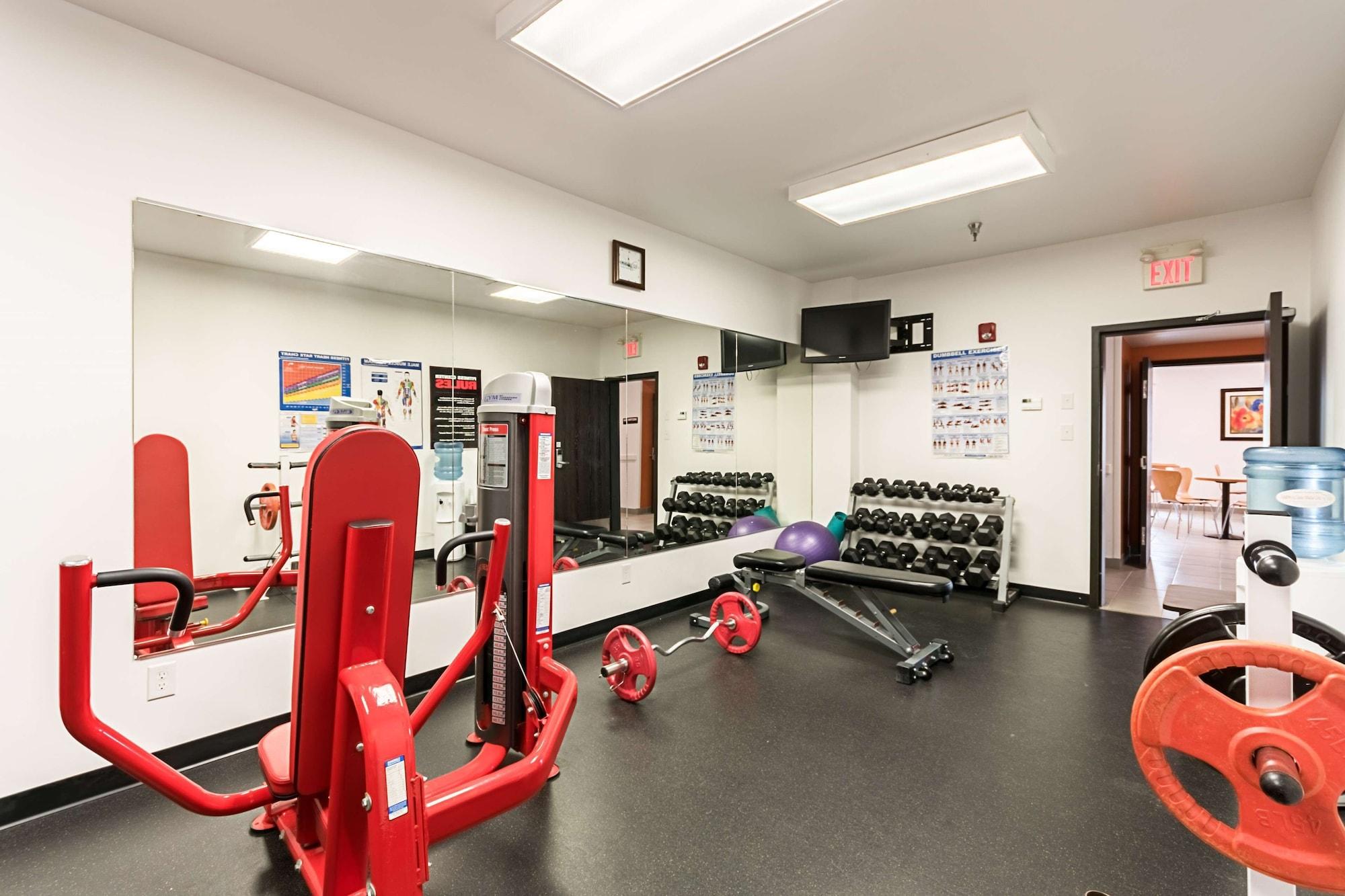 Gimnasio Motel 6 Moosomin, SK