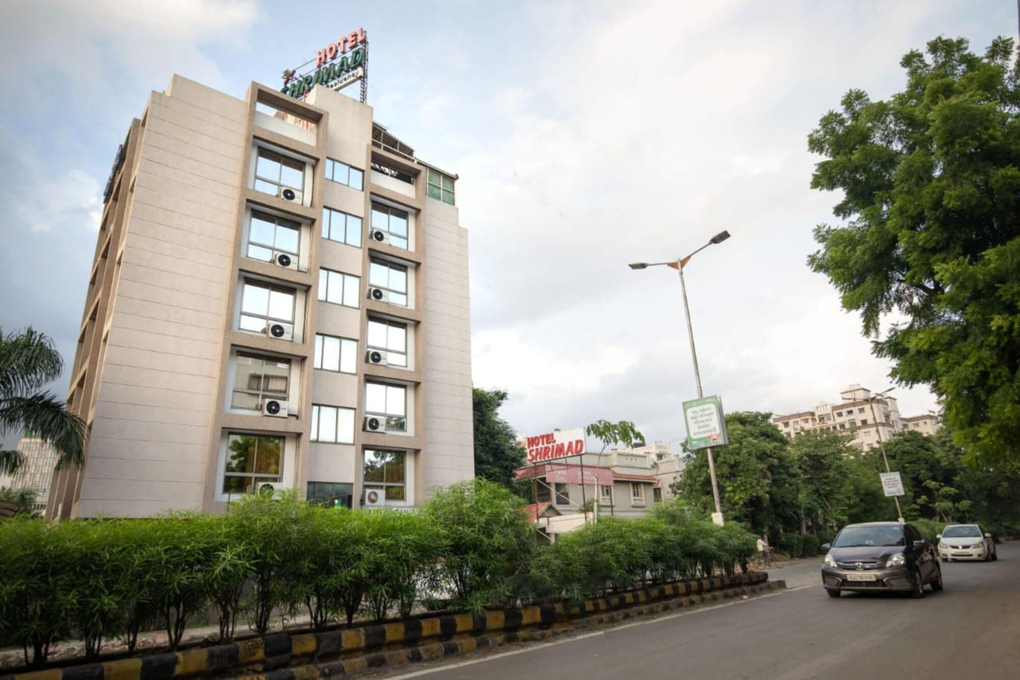 Vista Exterior Hotel Shrimad Residency