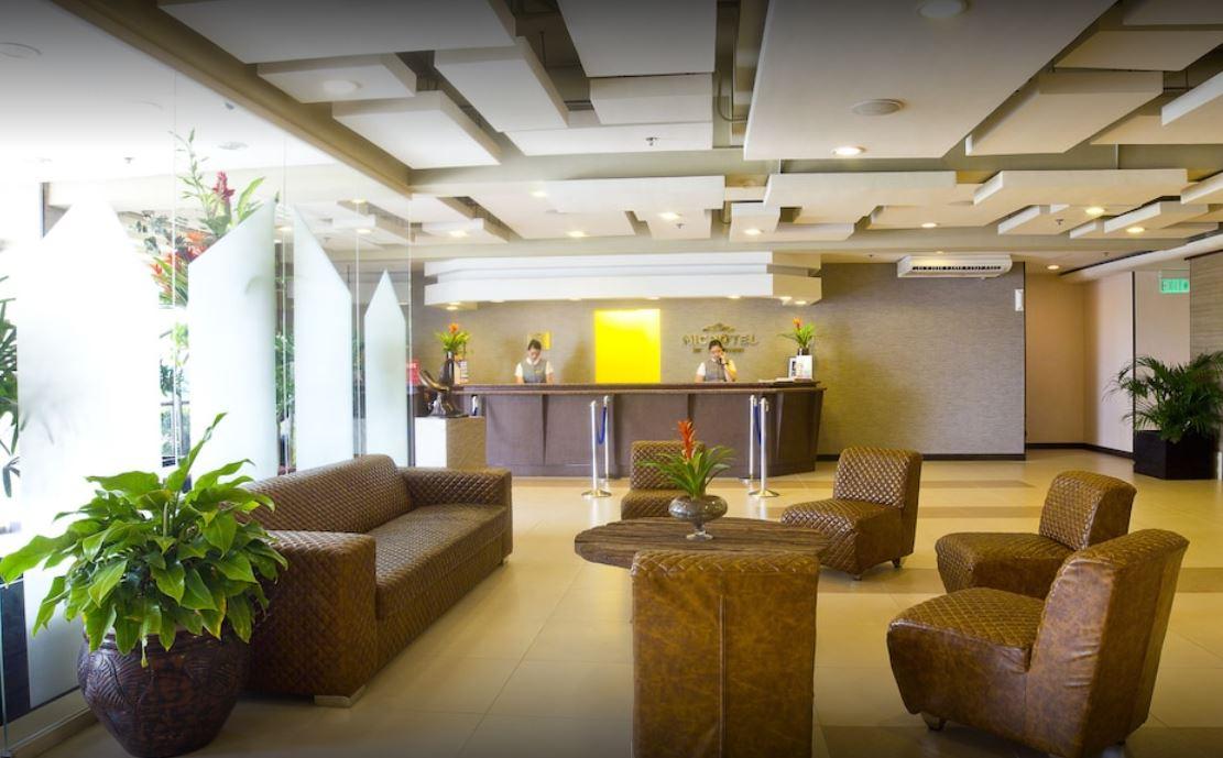 Vista Lobby Microtel By Wyndham Mall Of Asia