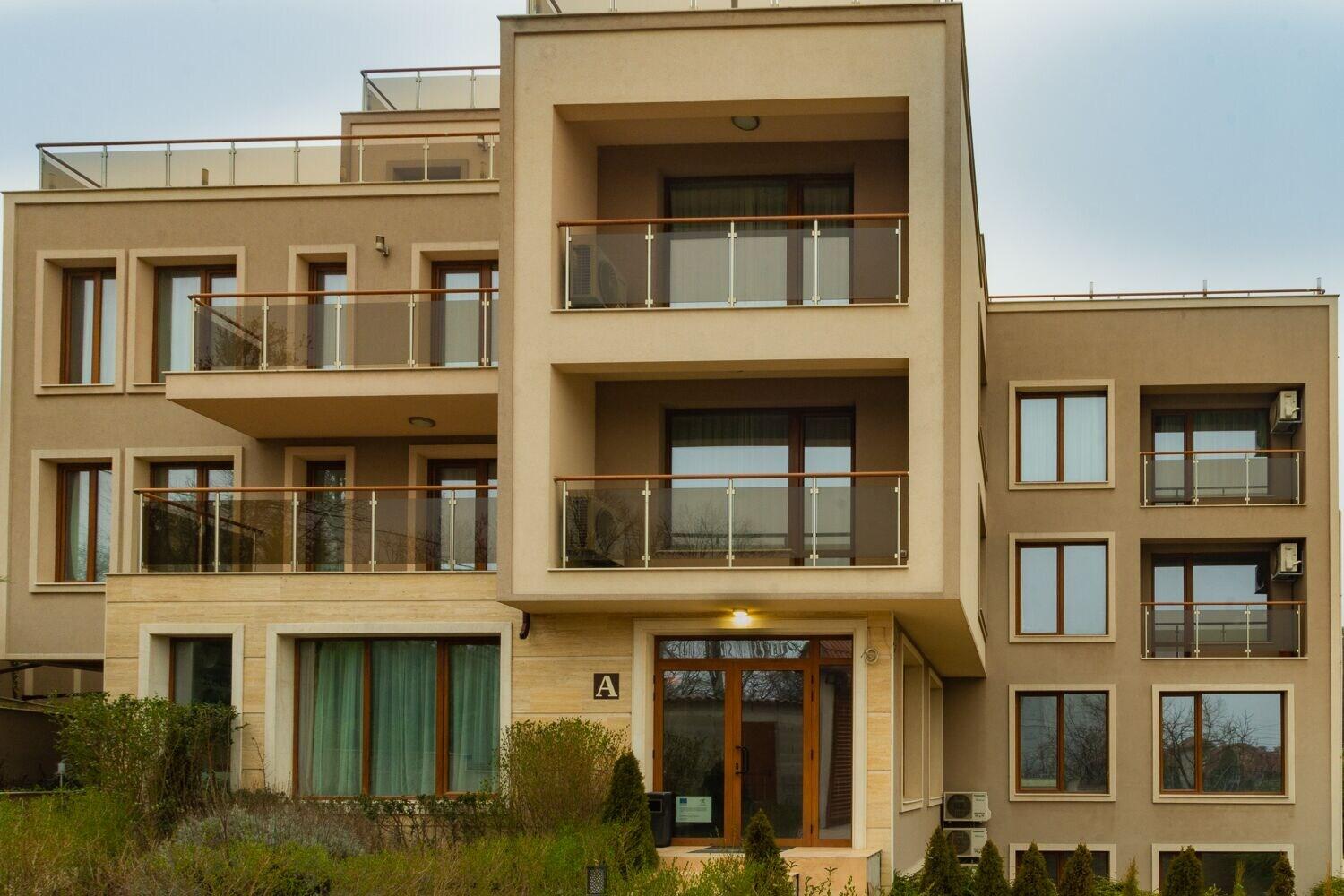 Varios Vemara City Apart Hotel