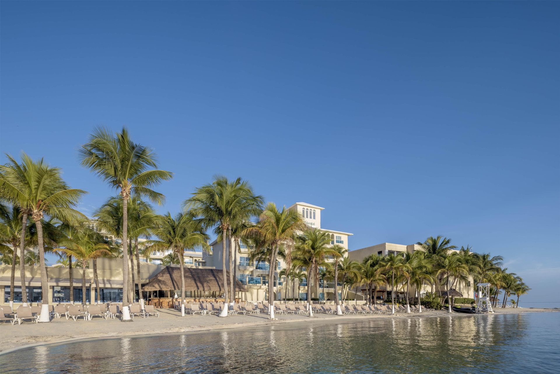 Playa Occidental Costa Cancun