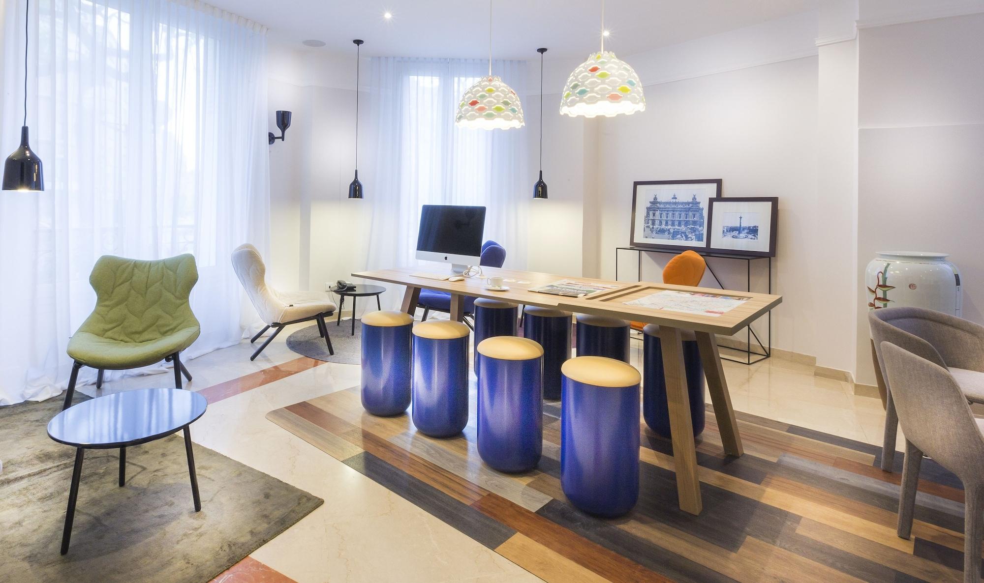 Vista Lobby Best Western Plus La Demeure