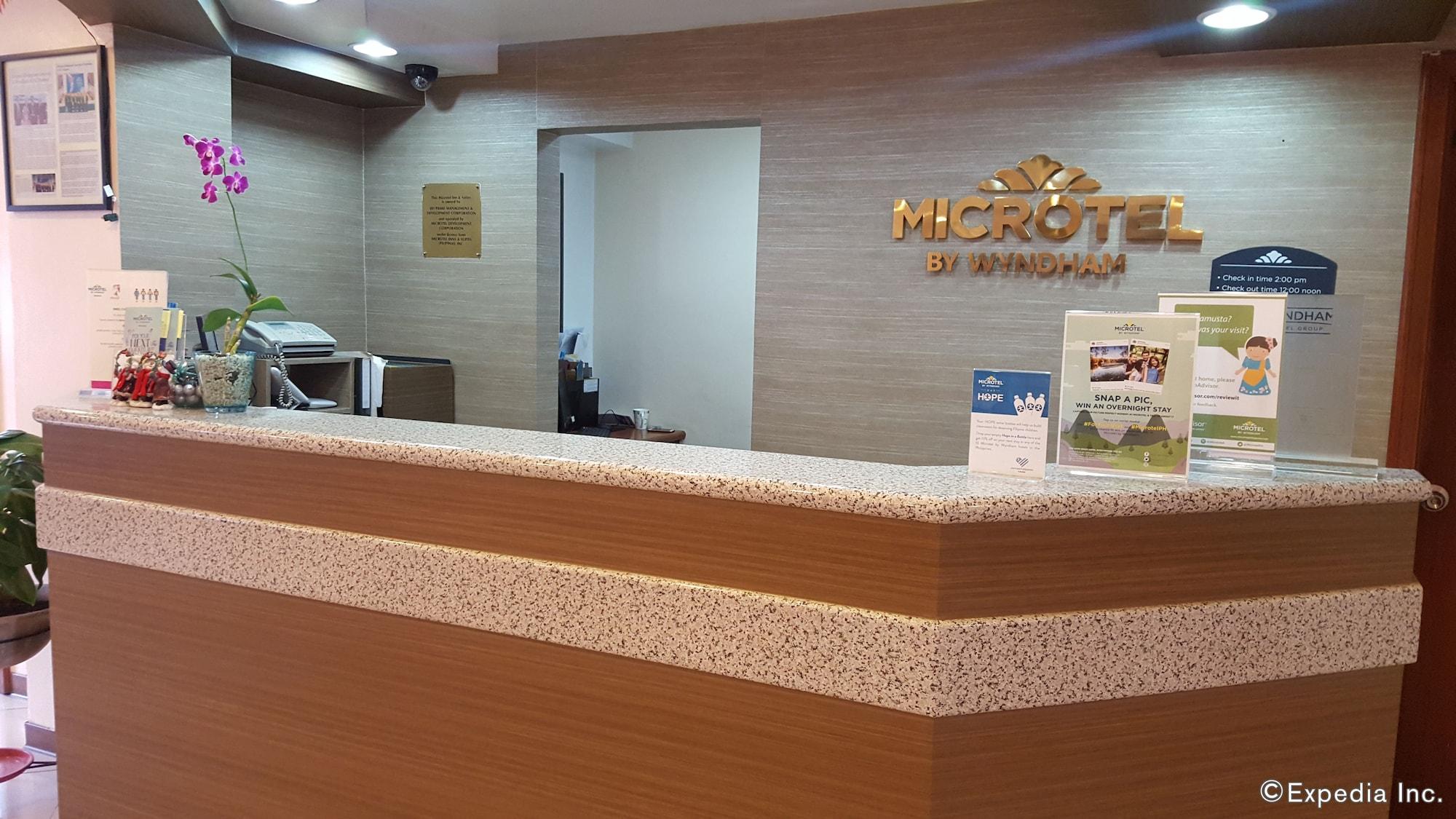 Vista Lobby Microtel by Wyndham Baguio