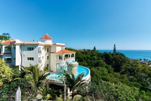 Alquiler Vacacional - JAMES BOND VILLA Stunning Views/Infinity Pool/Cinema/Gym/Waterfall/Staffed