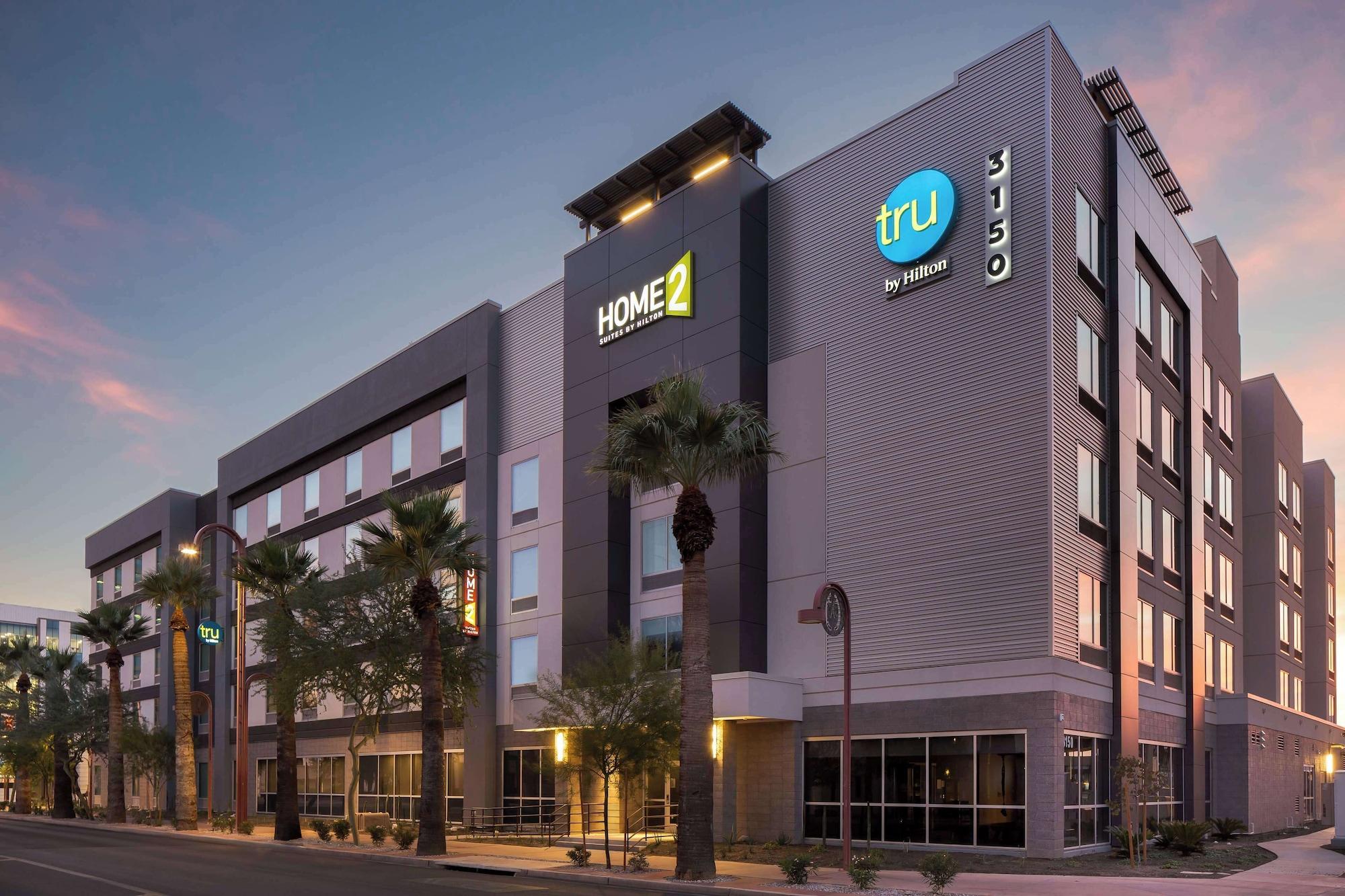 Varios Home2 Suites BY Hilton Phoenix Midtown