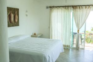 Alquiler Vacacional - Luxurious Private Caribbean Oceanfront, Breathtaking Ocean Views.