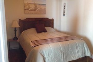 Alquiler Vacacional - LAKEFRONT CONDO#111 3BR/2BA-private beach, indoor pool Rent 4 get 5--ask!
