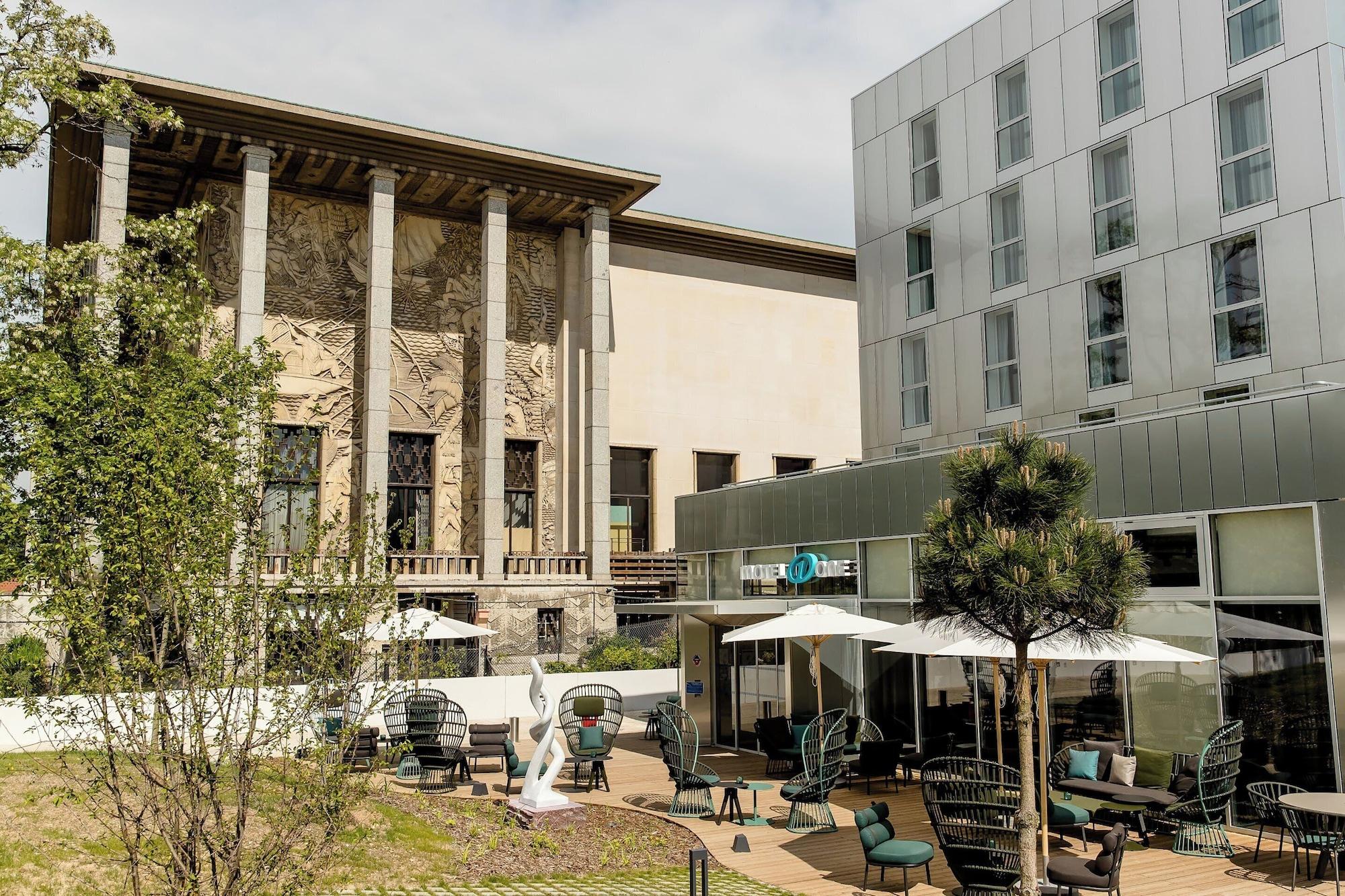 Vista Exterior Motel One Paris - Porte Dorée