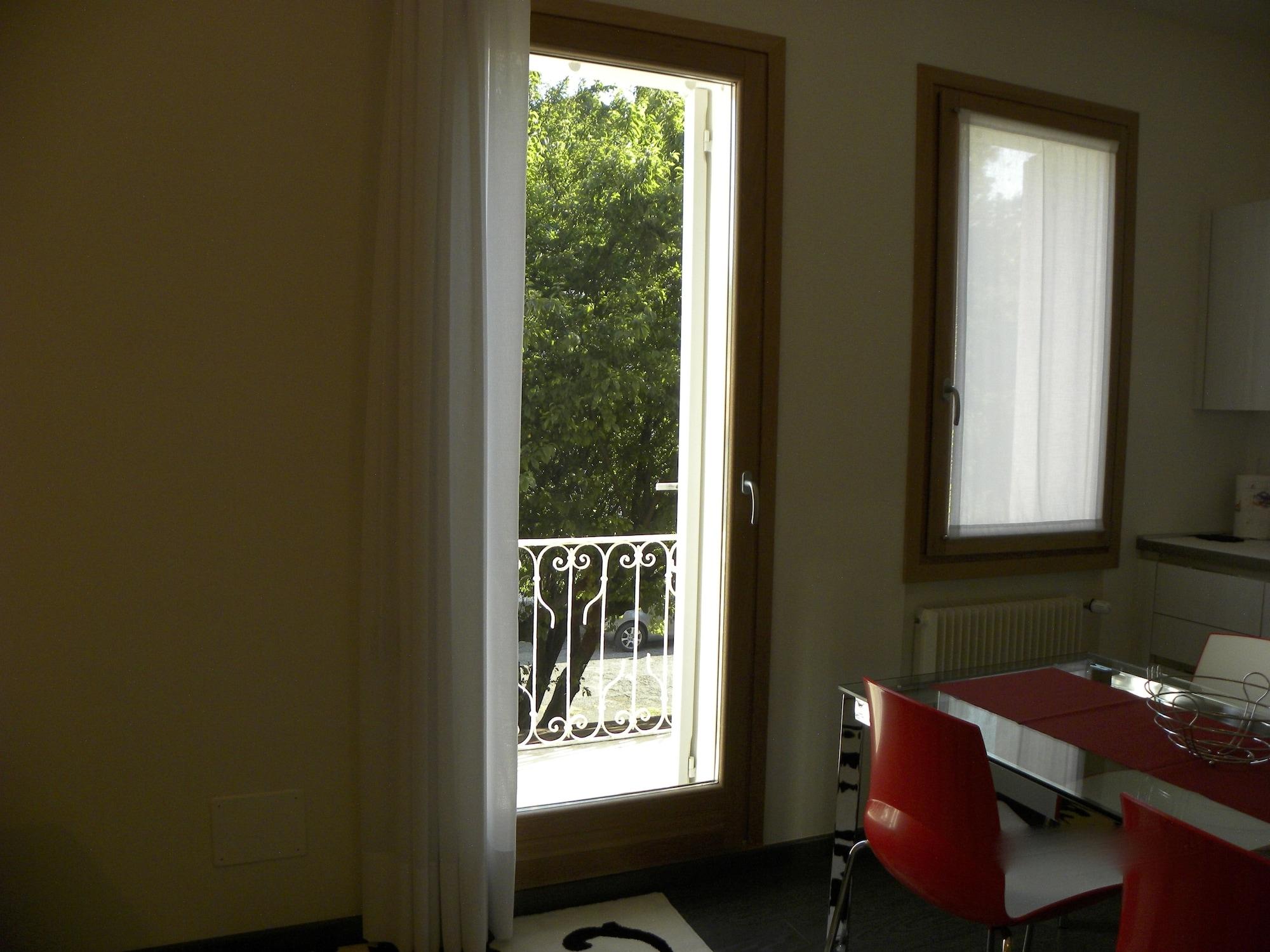 Equipamiento de Habitación Venice Apartments Dante