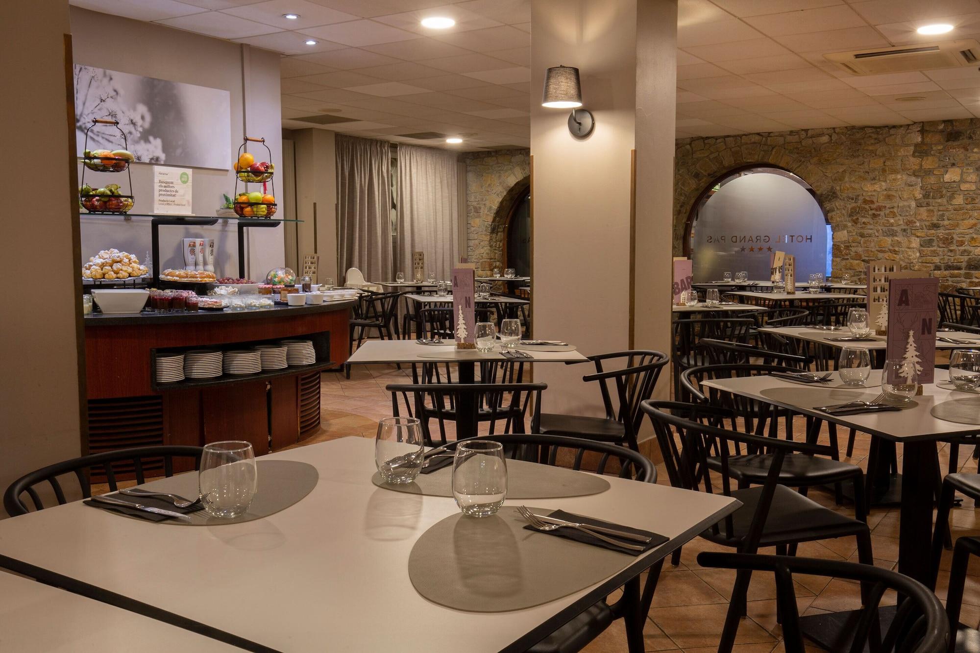 Restaurant Hotel Grand Pas