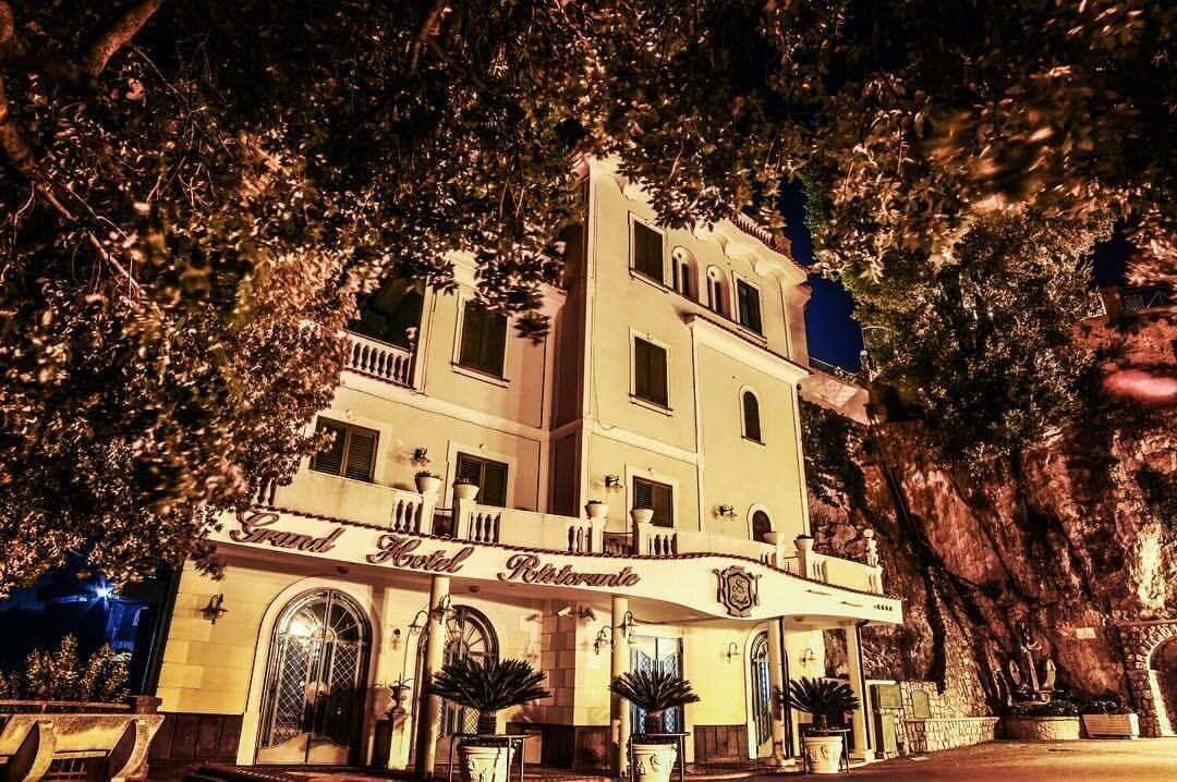 Vista Exterior Grand Hotel Sant'Orsola