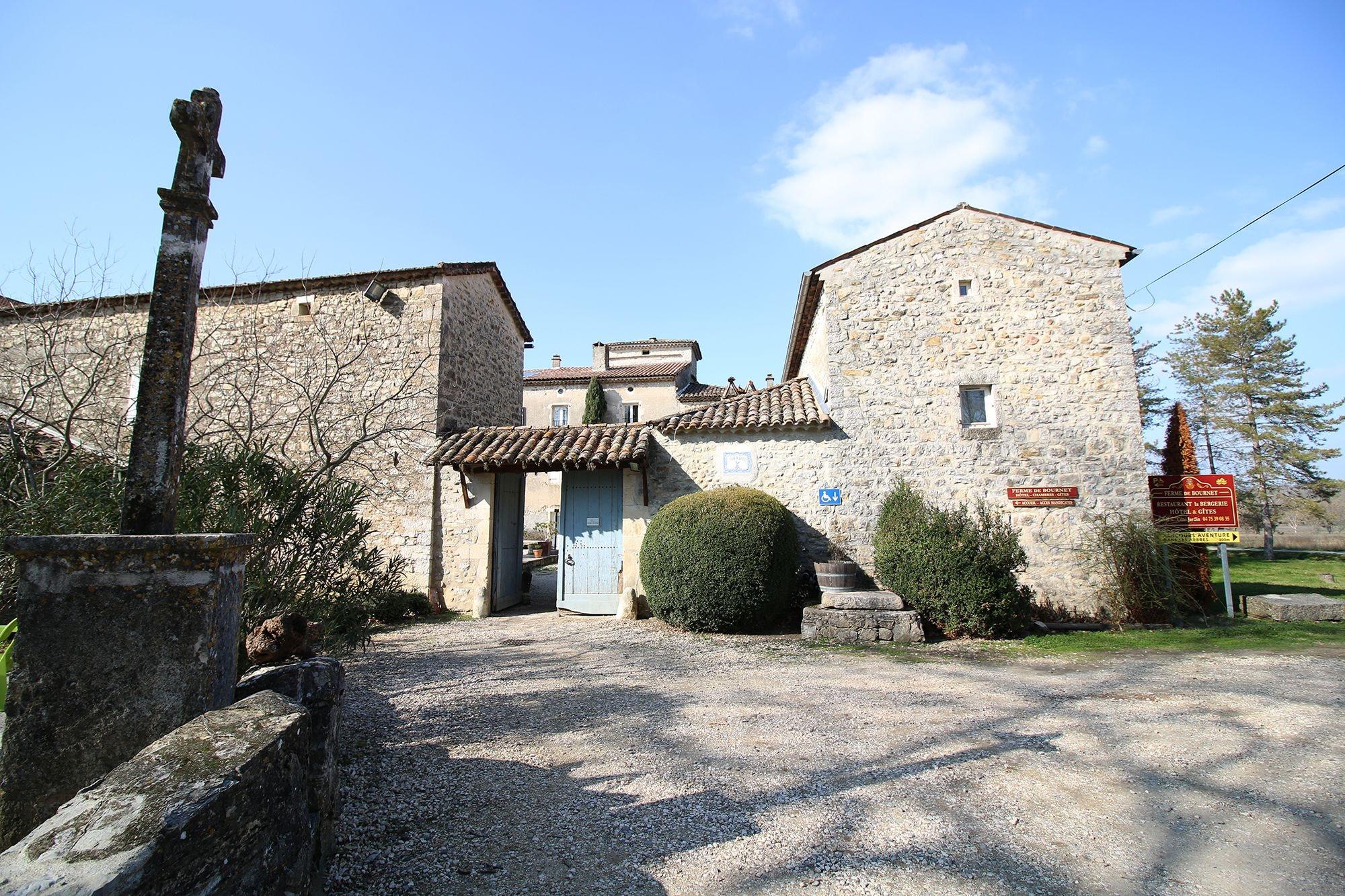 Vista Exterior La Bastide du Vebron