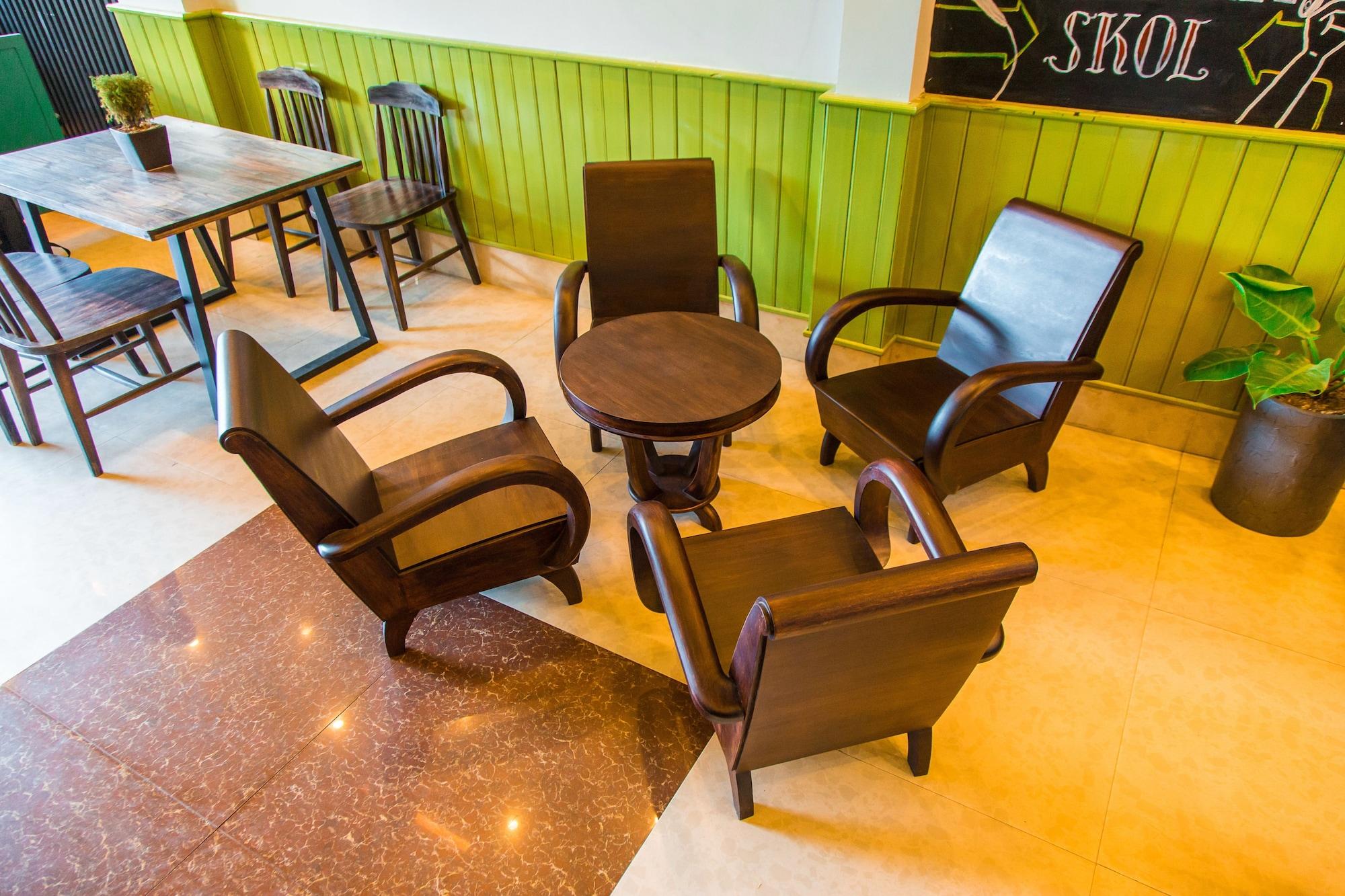 Bar/Salón Amona Hotel - Hostel