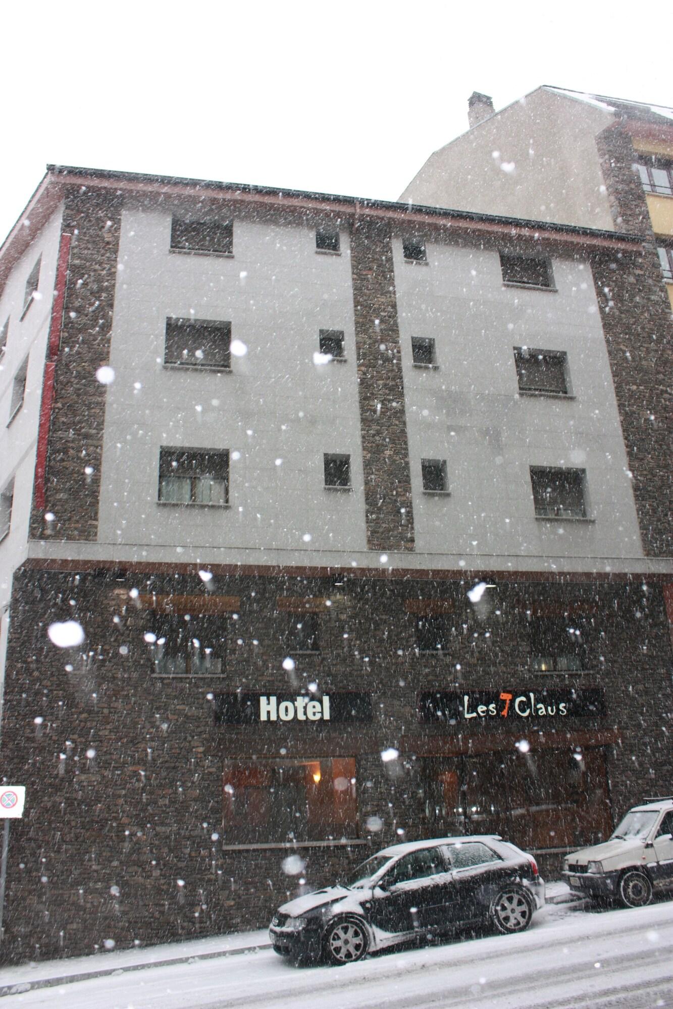 Vista Exterior Les 7 Claus