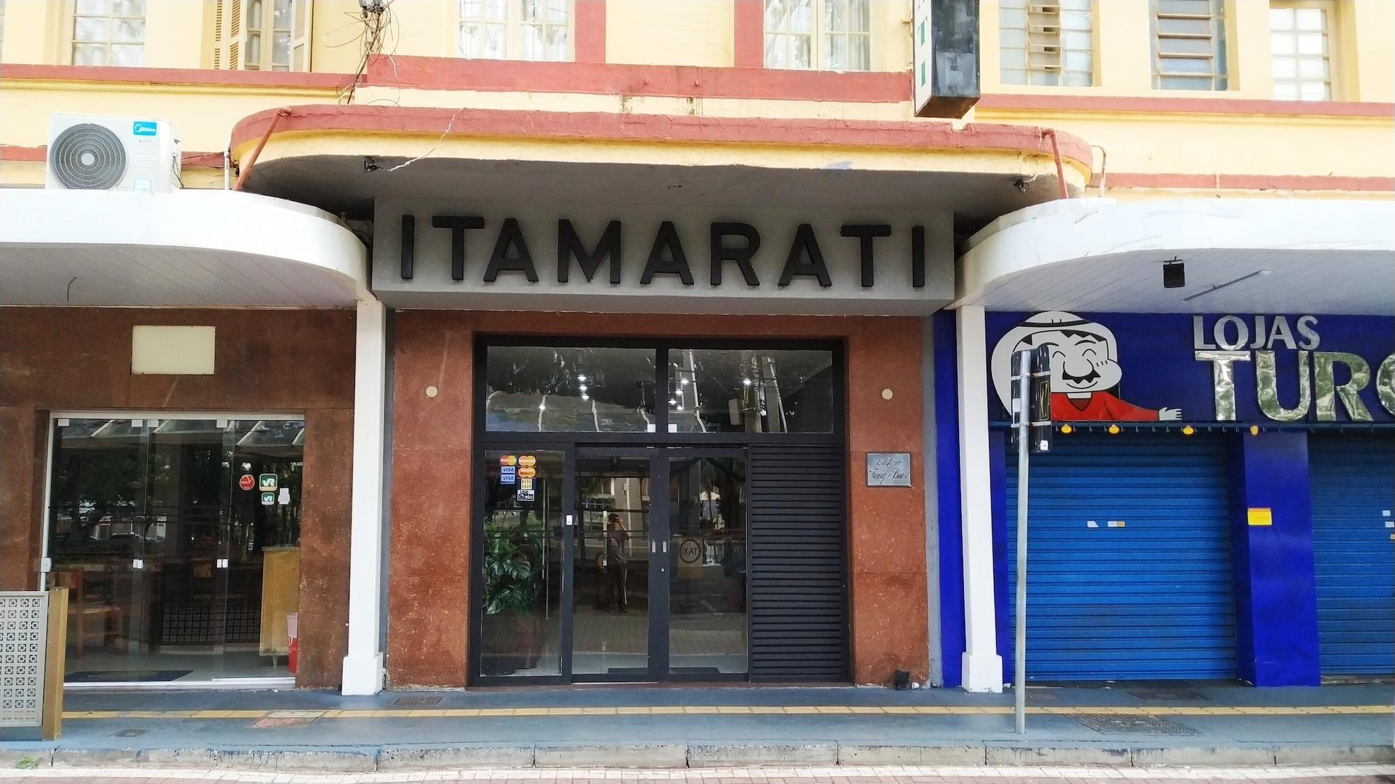Vista Exterior Hotel Itamarati