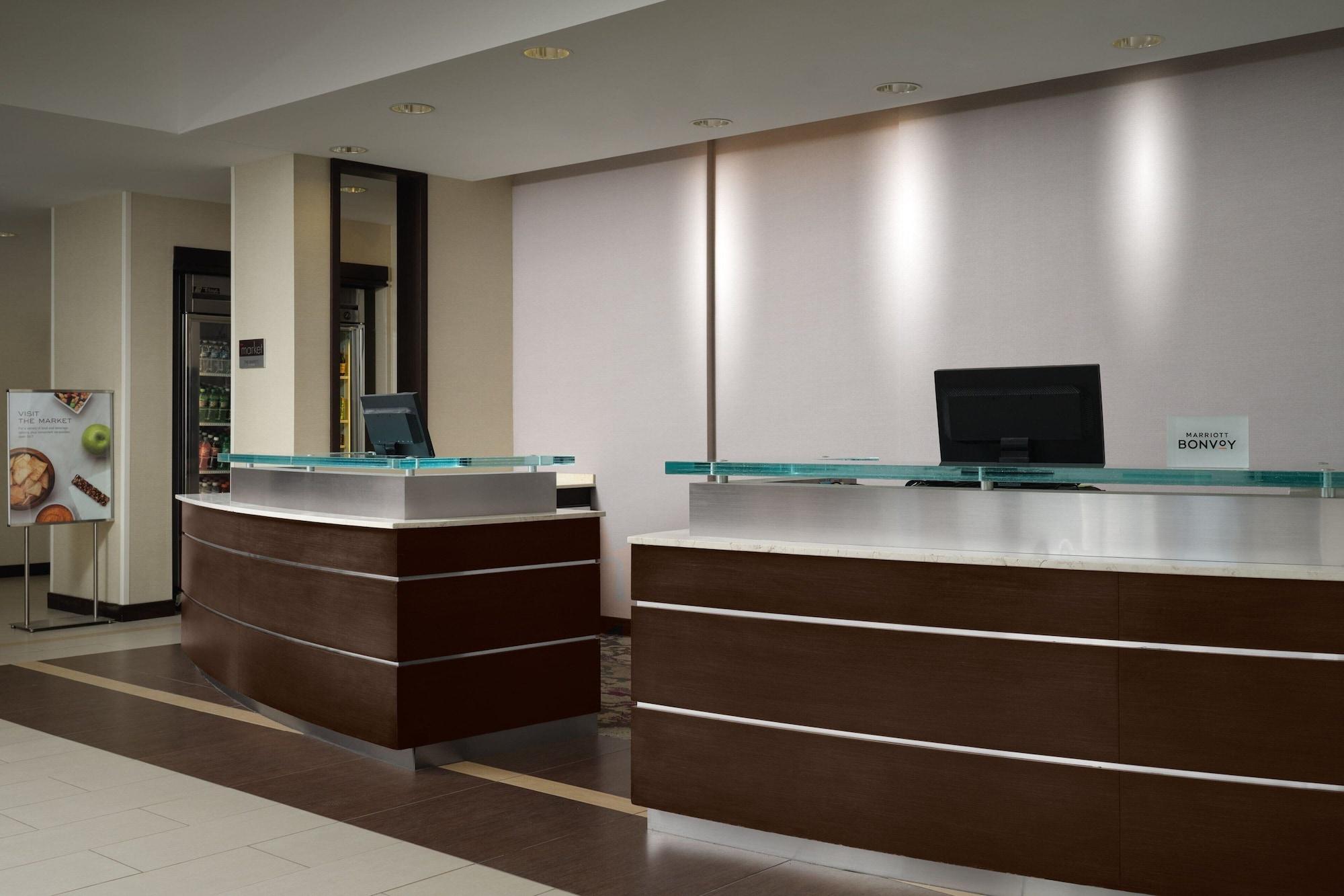 Vista Lobby Residence Inn by Marriott Grand Rapids Airport