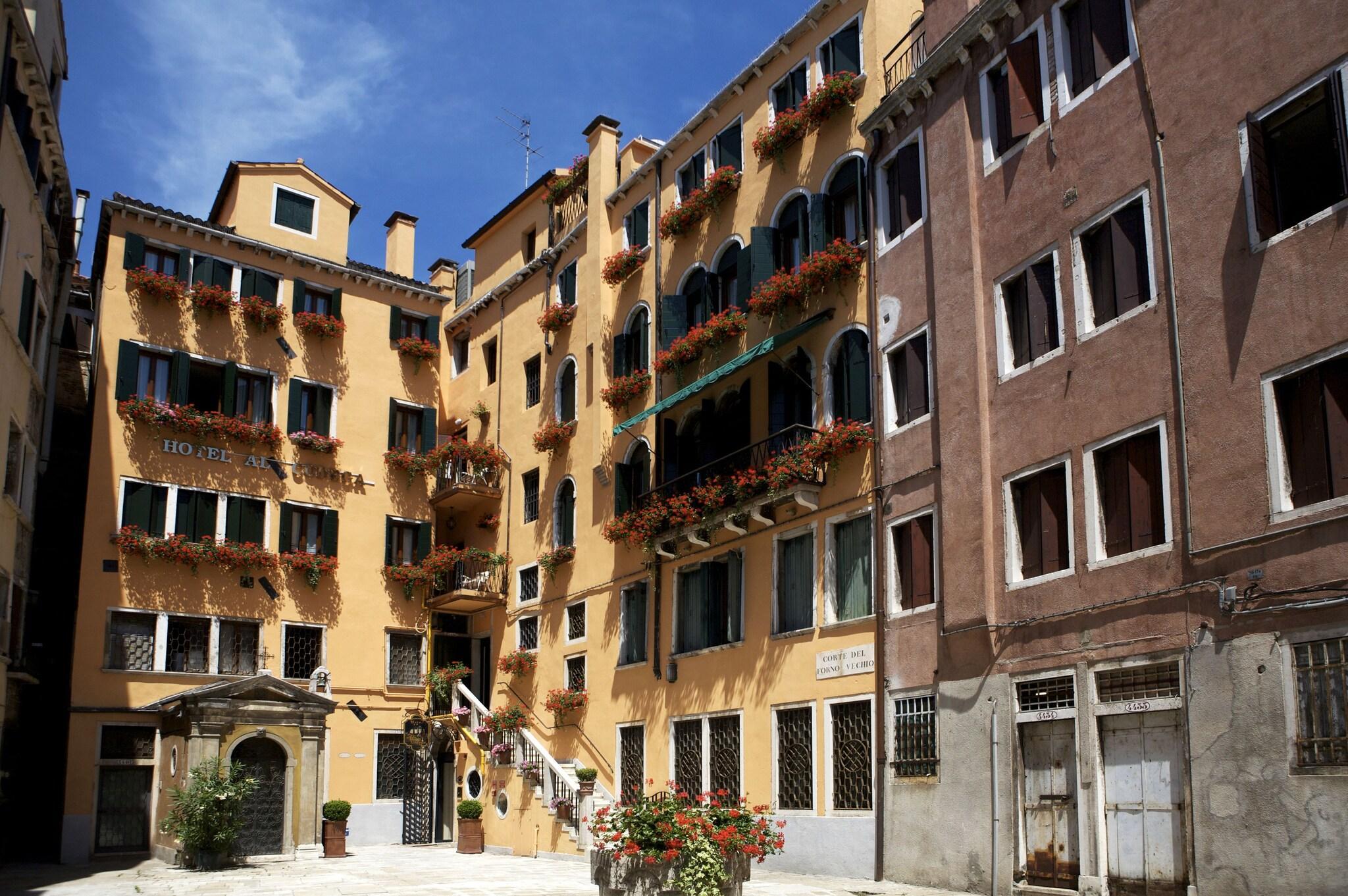 Vista Exterior Hotel Al Codega