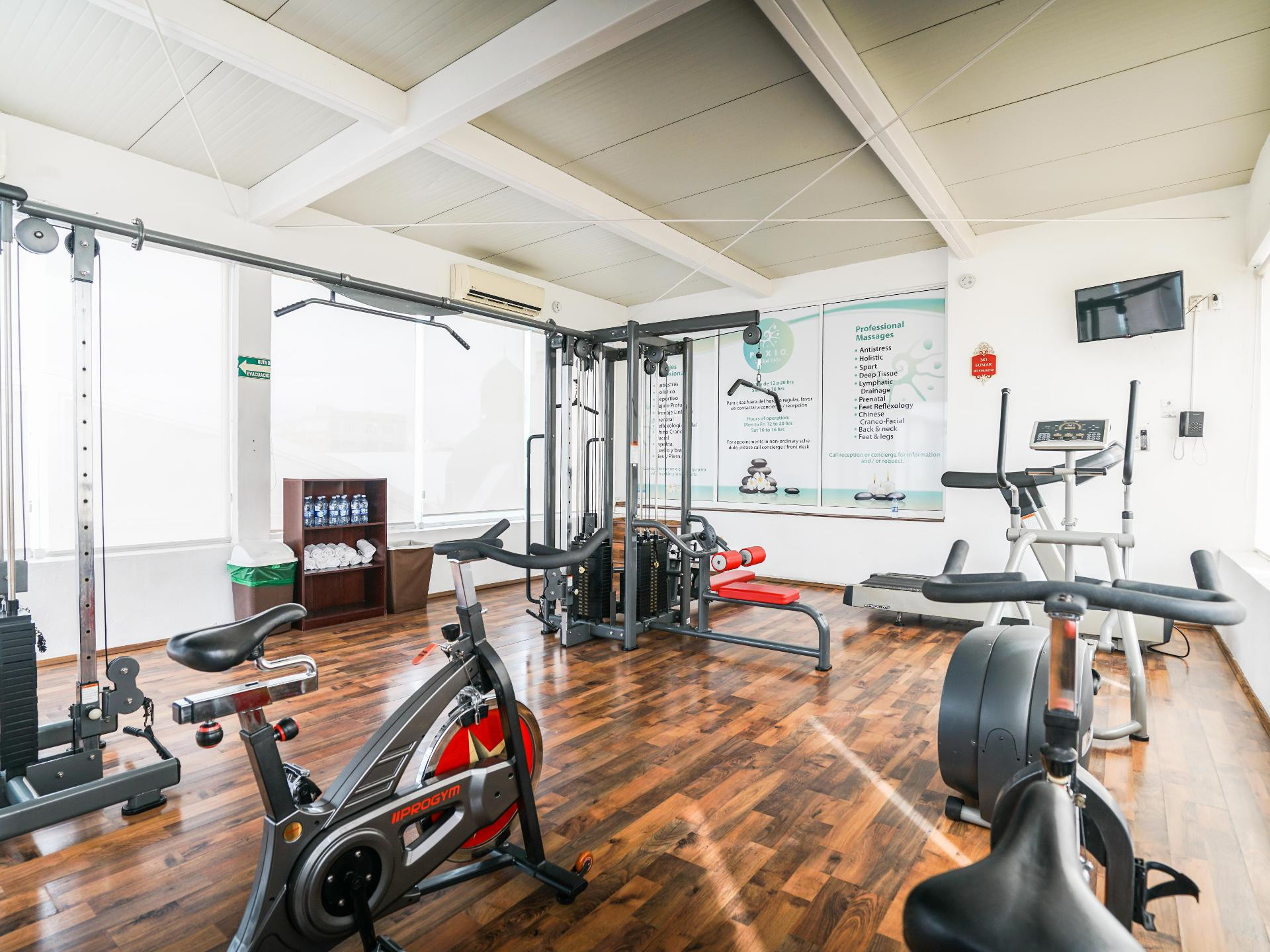 Gimnasio Morales Historical & Colonial Downtown Core