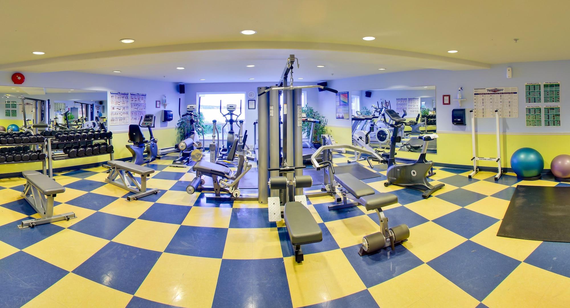 Gimnasio Kingfisher Oceanside Resort and Spa