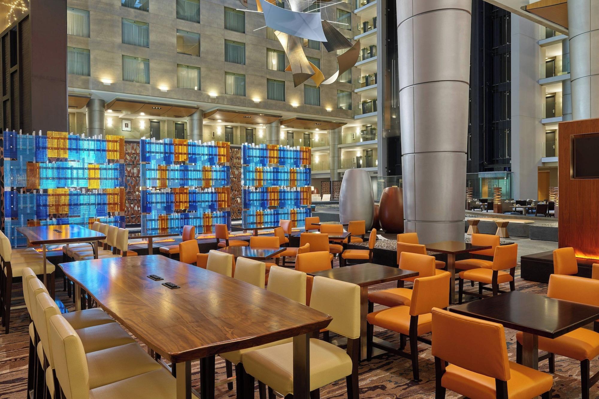 Bar/Salón The Westin Detroit Metropolitan Airport