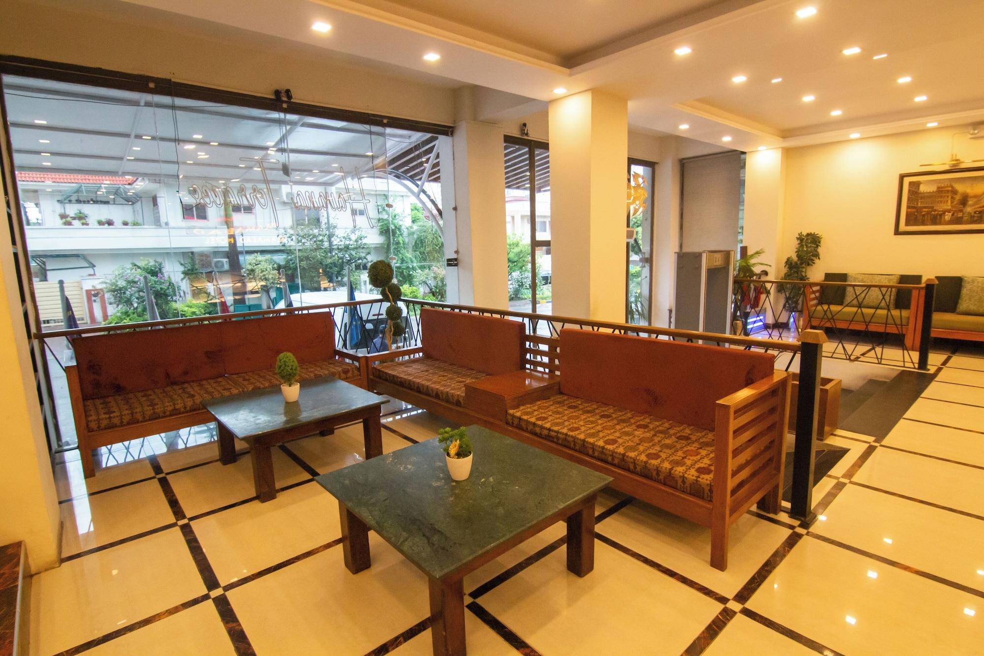 Vista Lobby Grand Islamabad Hotel