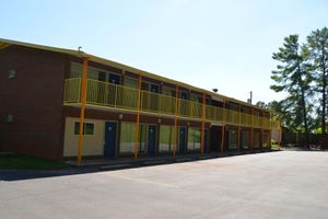 Alojamiento - Rodeway Inn Church Hill - Tri Cities Area