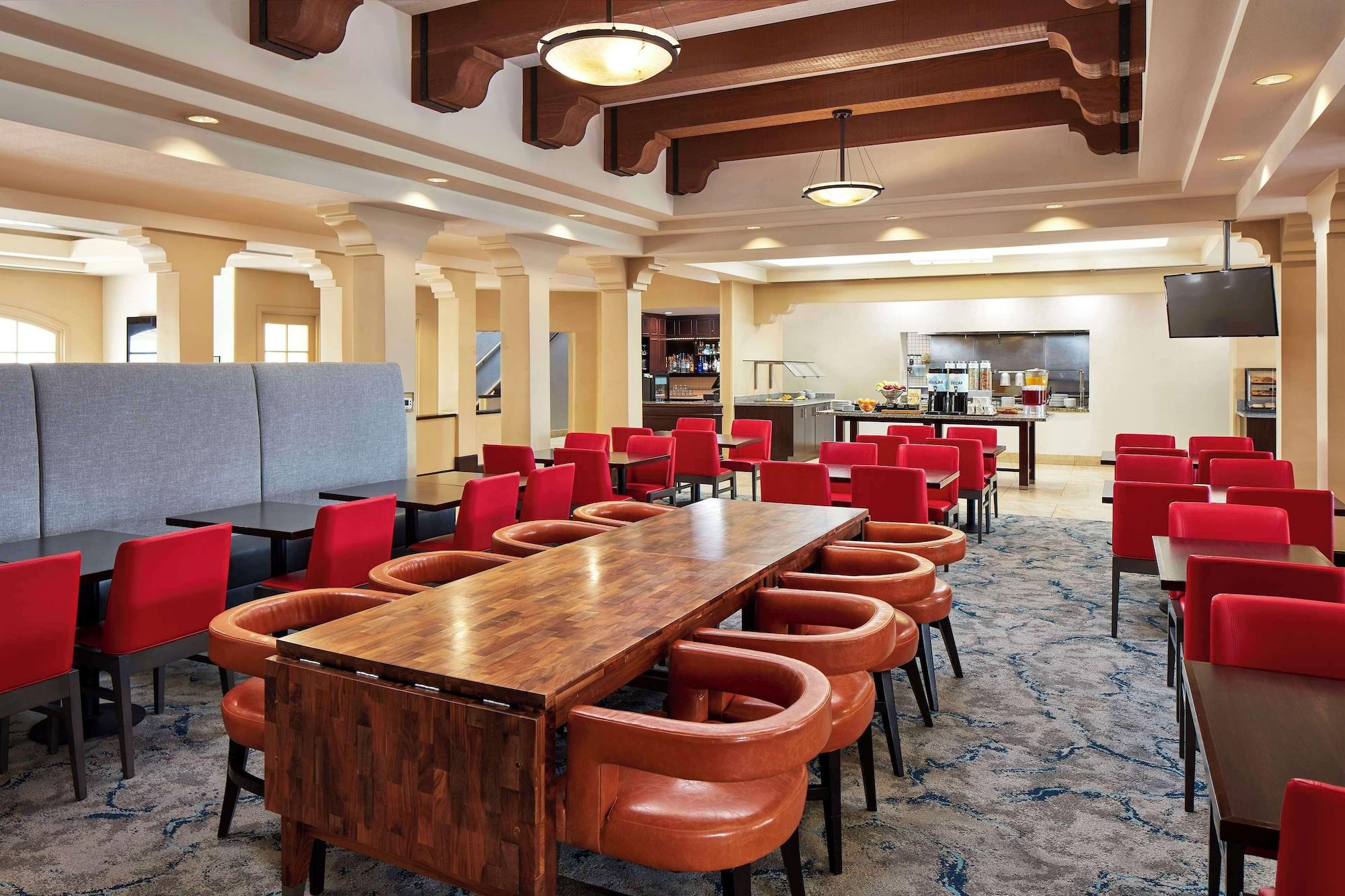 Restaurant Hilton Garden Inn Valencia Six Flags