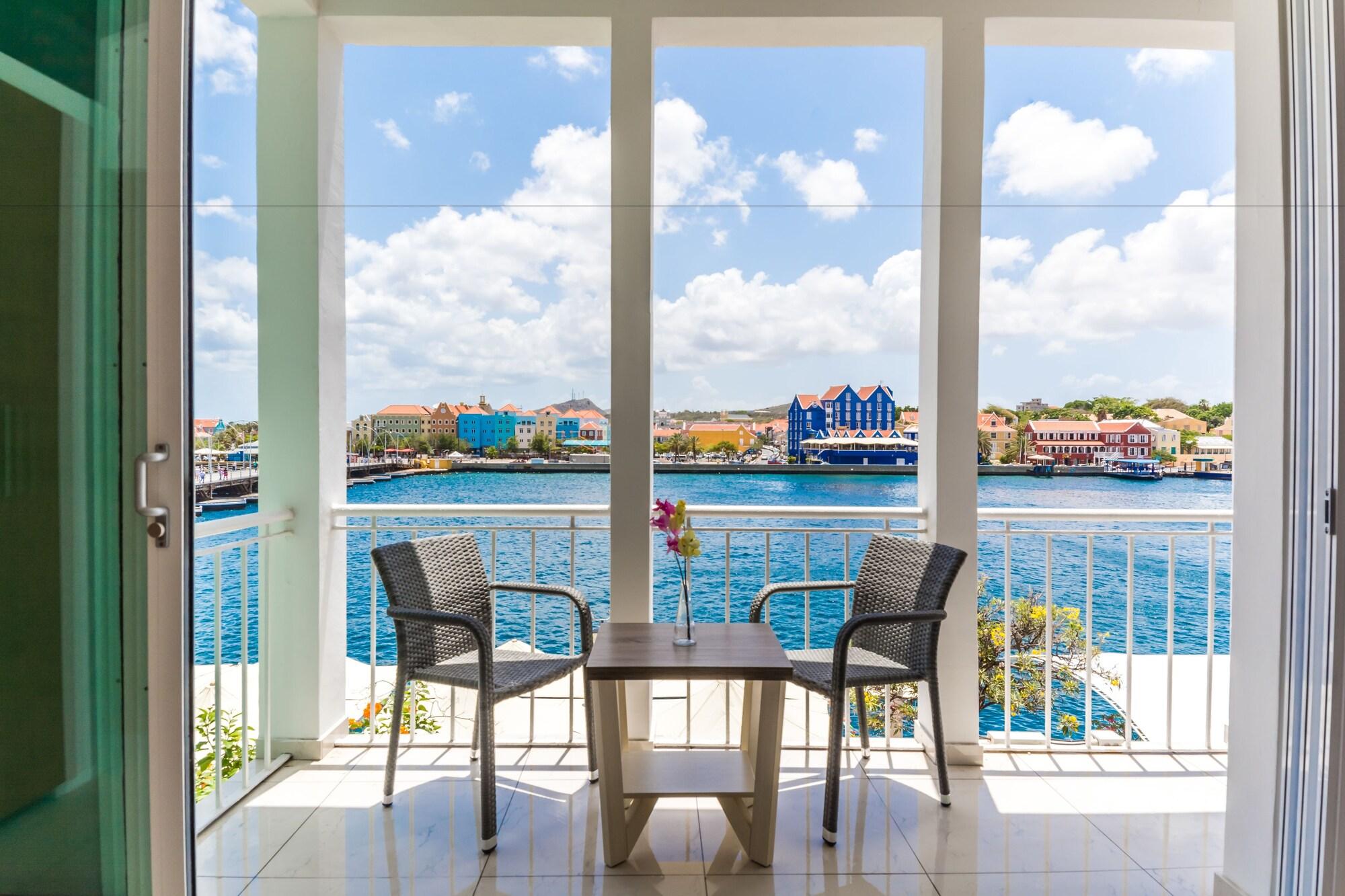 Varios Blue Marlin - Famous Handelskade Apartment