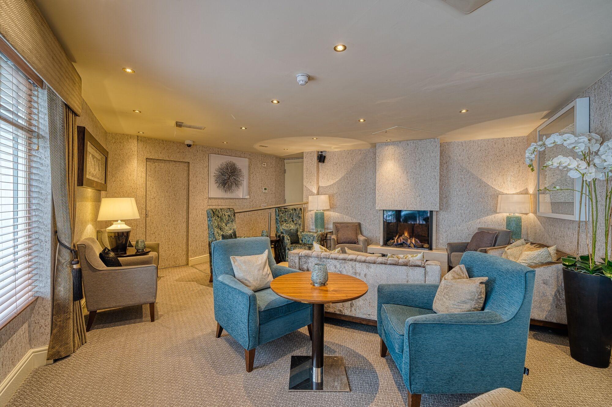 Vista Lobby Ambleside Salutation Hotel & Spa, World Hotel Distinctive