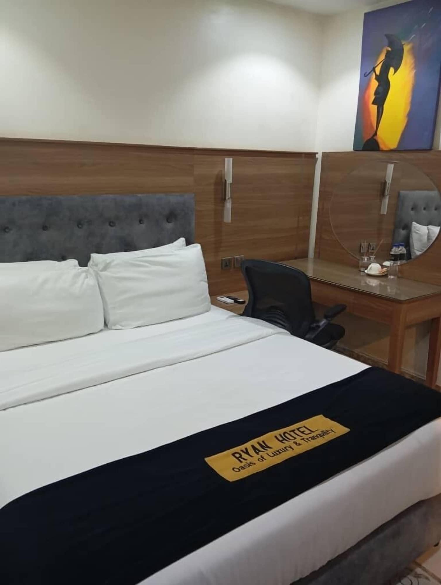 Habitación RYAN Hotel and Suites