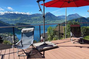 Alquiler Vacacional - Magnificent mountain & lake views on the Rigi. At the famous mountain railroad
